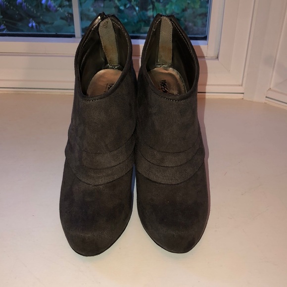 Mossimo Booties - Picture 2 of 4